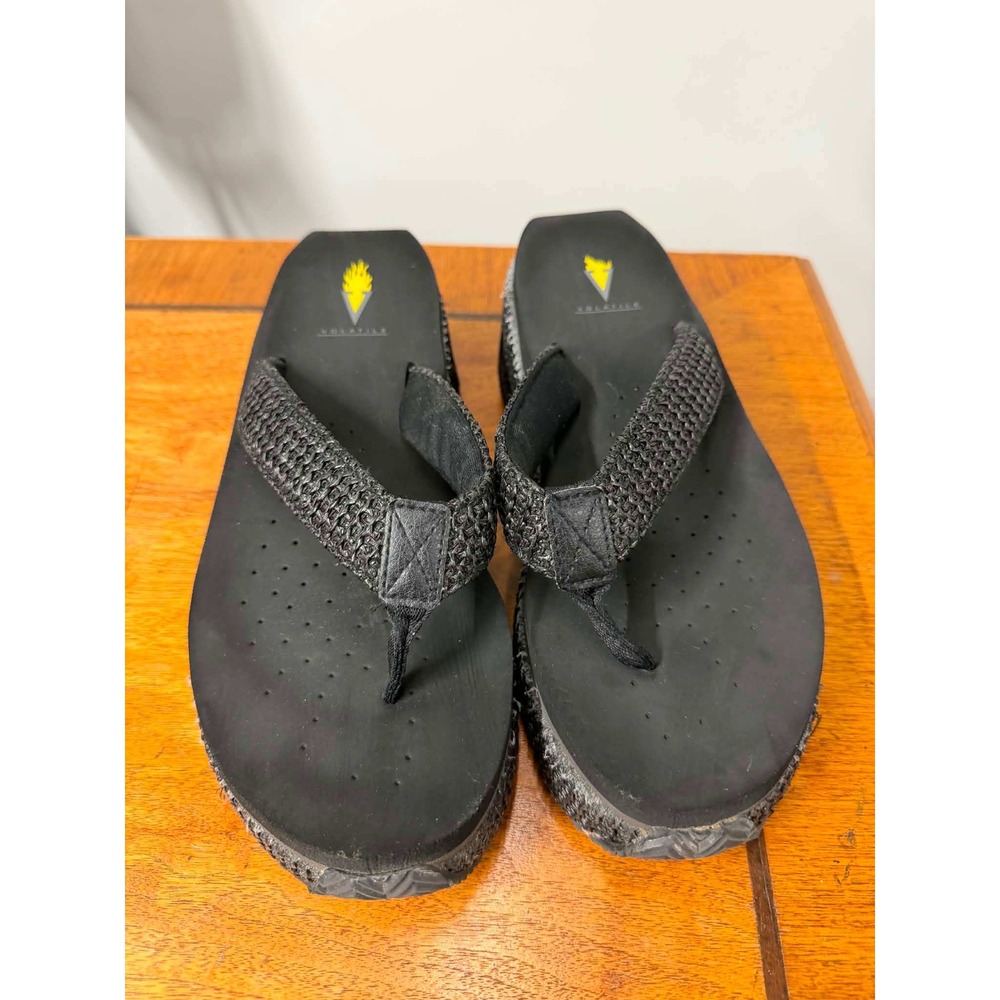 Volatile Black Platform Flip Flops Chunky Wedge Woven Strap Sandals Womens 9.5in